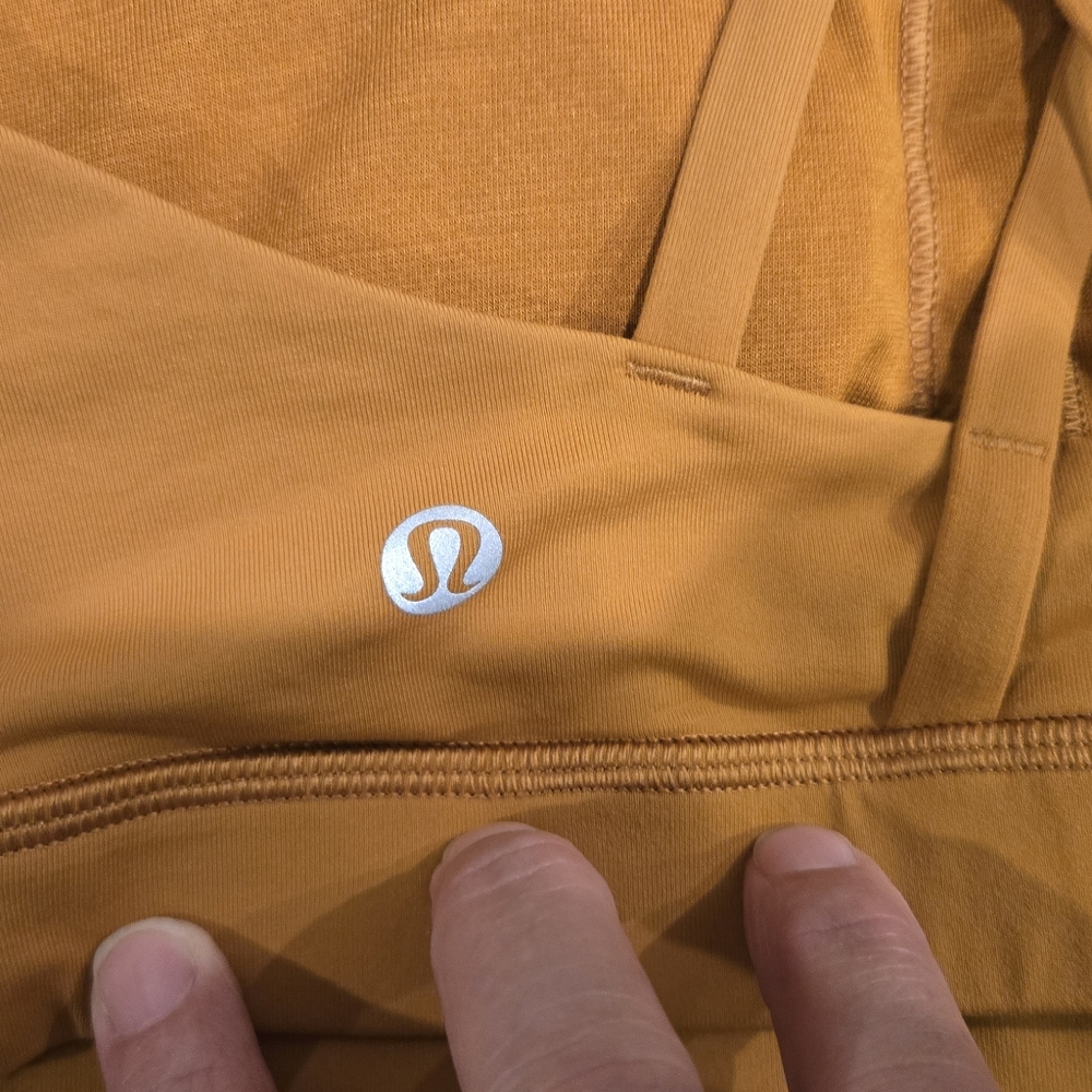 Lululemon Energy Bra Women's Sz 4 Fools Gold like New - Picture 6 of 10
